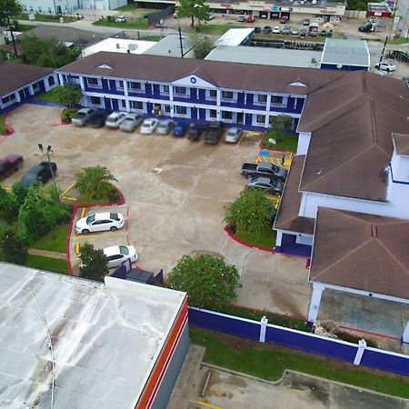 Scottish Inn And Suites Houston-Jones Road Экстерьер фото