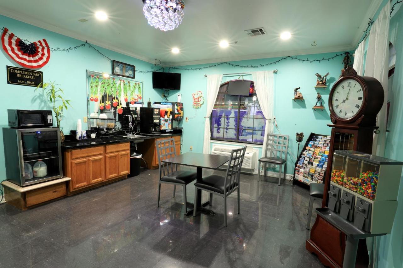 Scottish Inn And Suites Houston-Jones Road Экстерьер фото