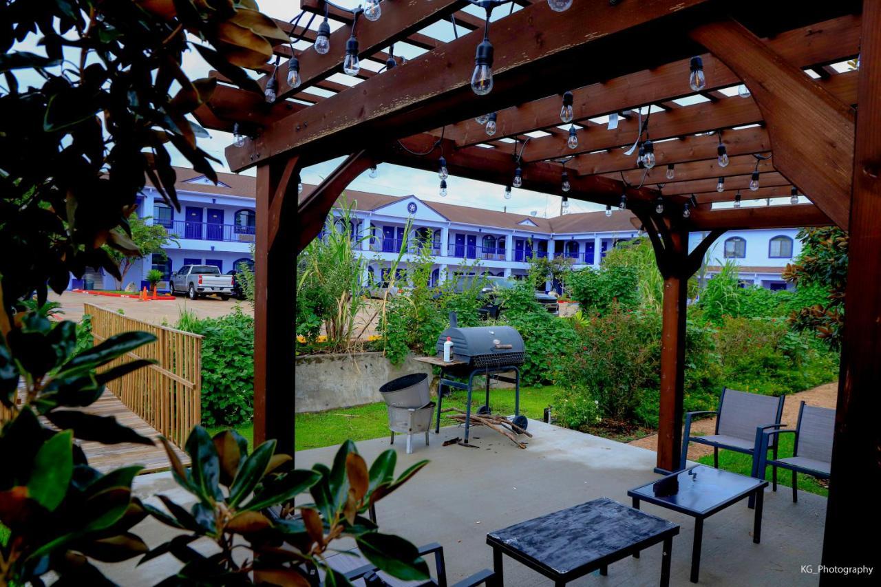 Scottish Inn And Suites Houston-Jones Road Экстерьер фото