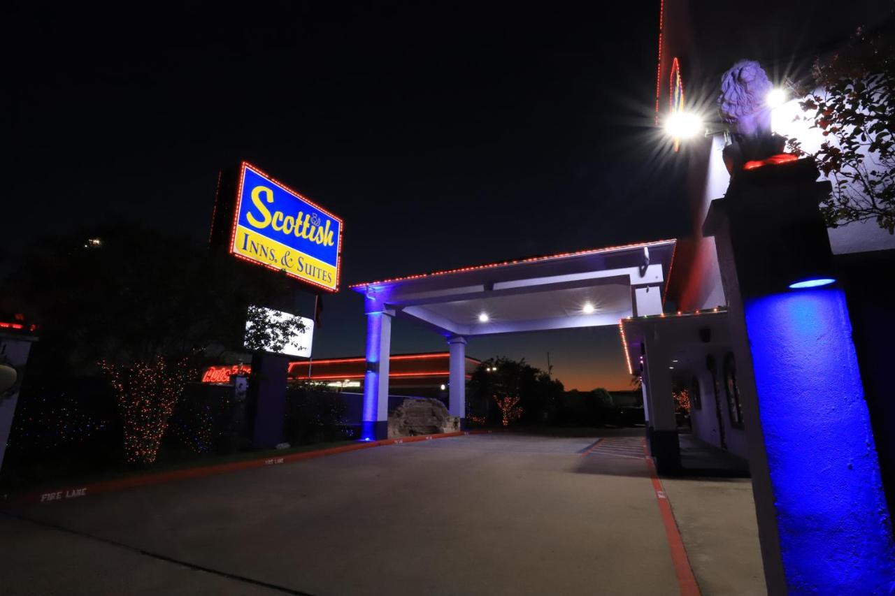 Scottish Inn And Suites Houston-Jones Road Экстерьер фото