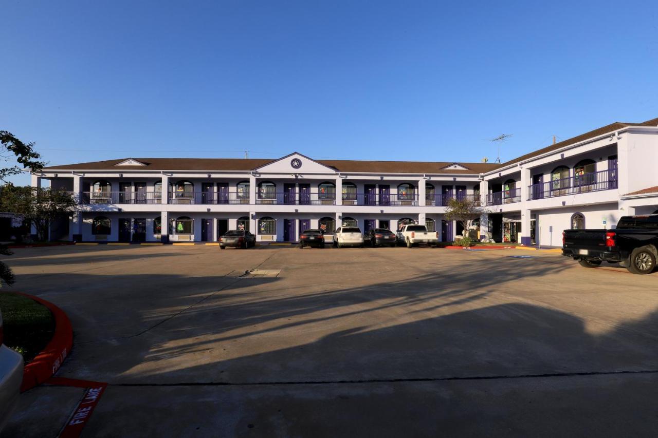 Scottish Inn And Suites Houston-Jones Road Экстерьер фото